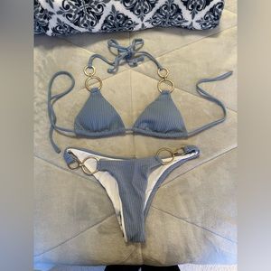Never warn! Blue bikini with chain circles! So cute!